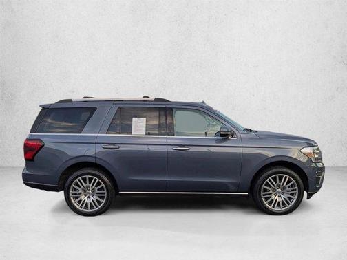 Infinite Blue Metallic Tinted Clearcoat 2022 Ford Expedition Limited
