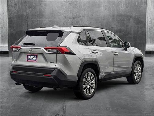 2020 Toyota RAV4 XLE Premium