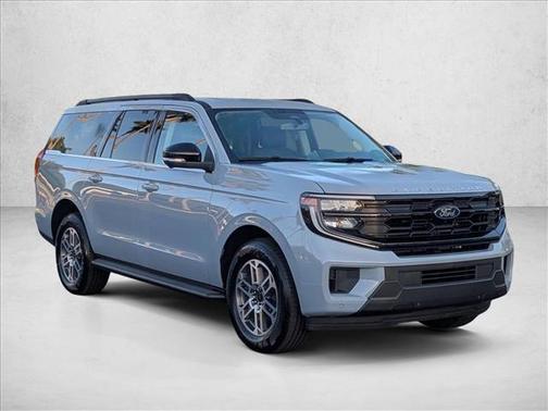 Glacier Gray Metallic Tri-Coat 2026 Ford Expedition Max Active 4x2