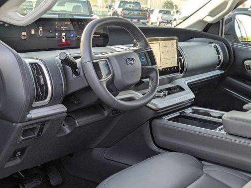 Glacier Gray Metallic Tri-Coat 2026 Ford Expedition Max Active 4x2