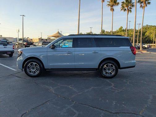 Glacier Gray Metallic Tri-Coat 2026 Ford Expedition Max Active 4x2