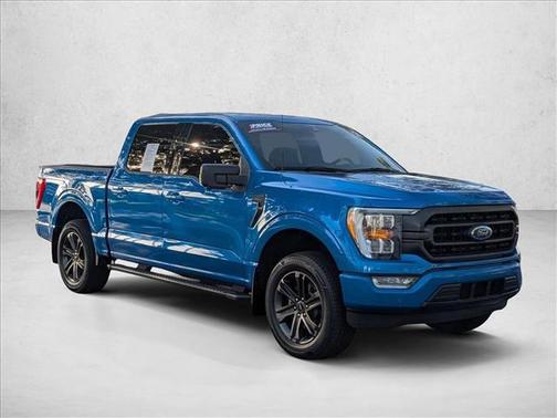 Velocity Blue Metallic 2021 Ford F-150 XLT