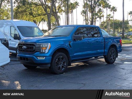 Velocity Blue Metallic 2021 Ford F-150 XLT
