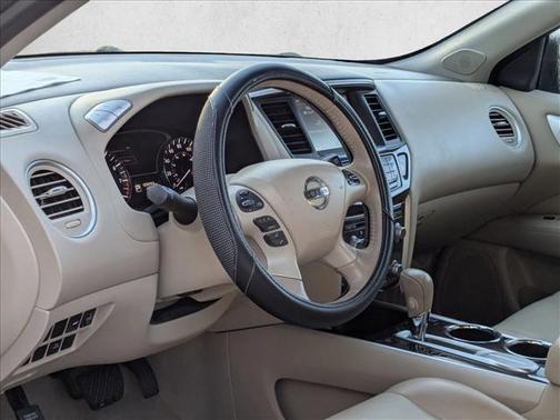 2014 Nissan Pathfinder SL