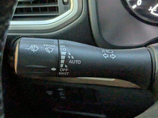 2020 Nissan Titan XD SL