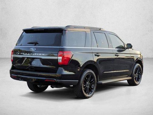 Agate Black Metallic 2024 Ford Expedition XLT