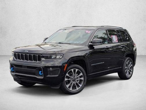 Diamond Black Crystal Pearlcoat 2022 Jeep Grand Cherokee 4xe Overland
