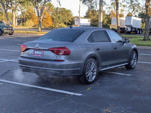 2017 Volkswagen Passat 1.8T SE w/Technology