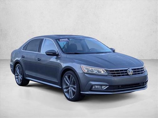2017 Volkswagen Passat 1.8T SE w/Technology