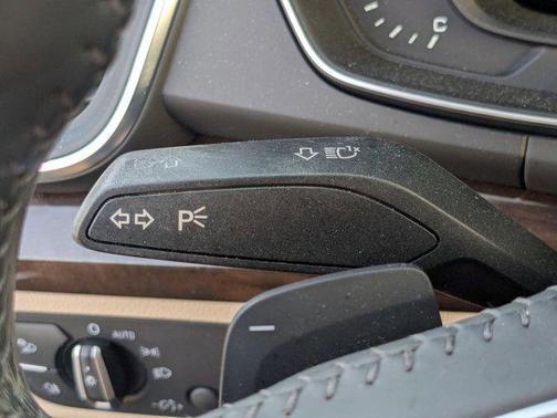 2018 Audi Q5 2.0T Premium Plus