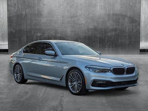 2018 BMW 530 530i