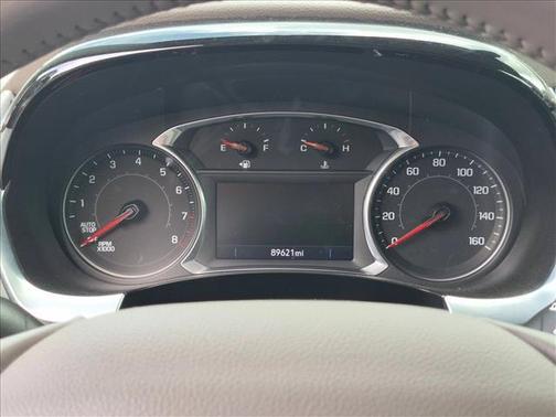 Mosaic Black Metallic 2020 Chevrolet Traverse LT Cloth