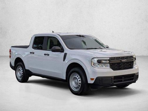 Oxford White 2022 Ford Maverick XL
