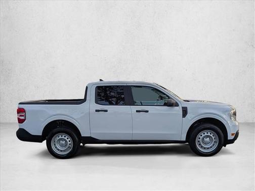 Oxford White 2022 Ford Maverick XL