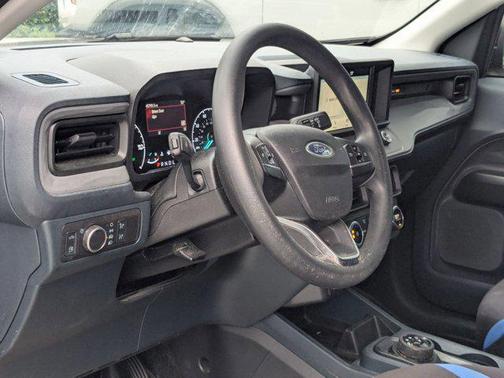Oxford White 2022 Ford Maverick XL