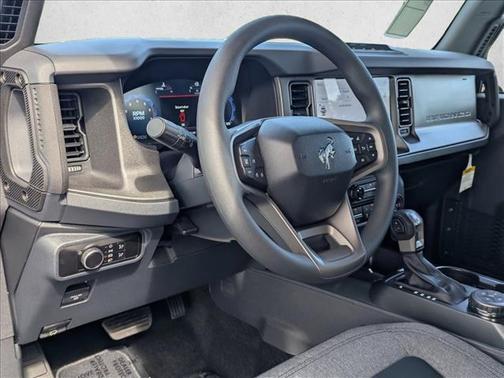 Avalanche Gray 2026 Ford Bronco Base 4 Door 4x4