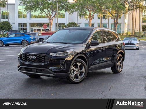 Agate Black Metallic 2025 Ford Escape ST-Line