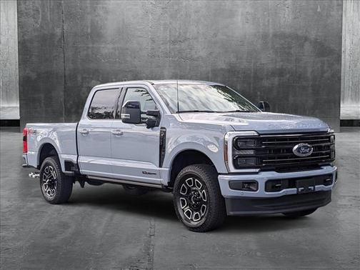 2025 Ford F-250 Platinum