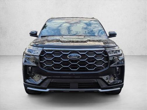 Agate Black Metallic 2026 Ford Explorer Platinum