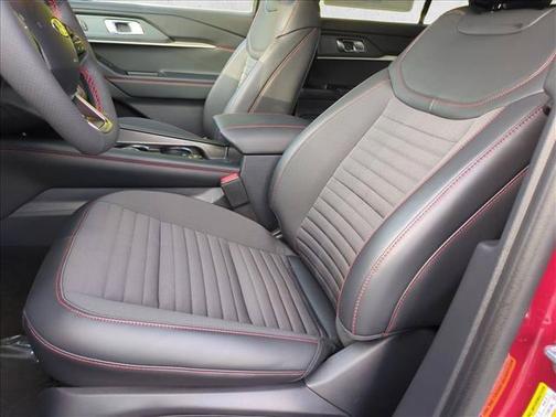 Ruby Red Metallic Tinted Clearcoat 2027 Ford Explorer ST-Line