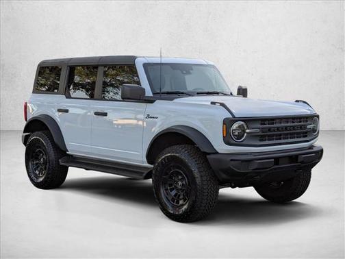 Oxford White 2026 Ford Bronco Big Bend
