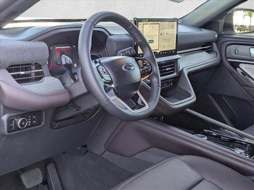 Space White Metallic 2026 Ford Explorer Platinum