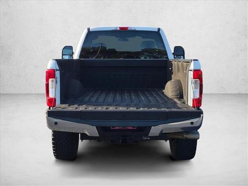Oxford White 2019 Ford F-250 XLT