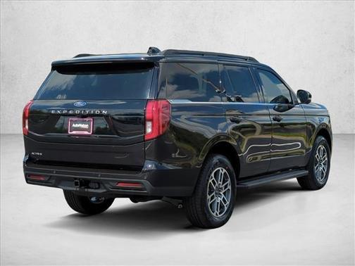 Agate Black Metallic 2026 Ford Expedition Active