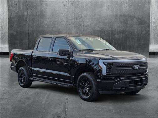 2025 Ford F-150 Lightning XLT