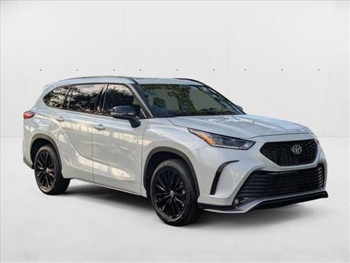 2023 Toyota Highlander XSE