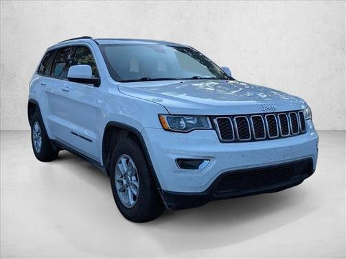 Bright White Clearcoat 2019 Jeep Grand Cherokee Laredo