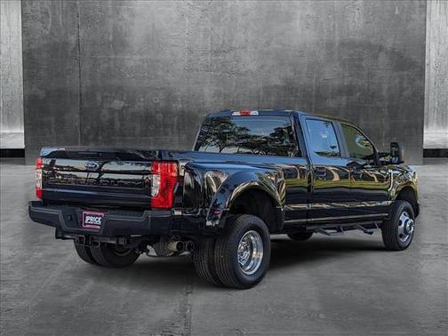 2022 Ford F-350 XL