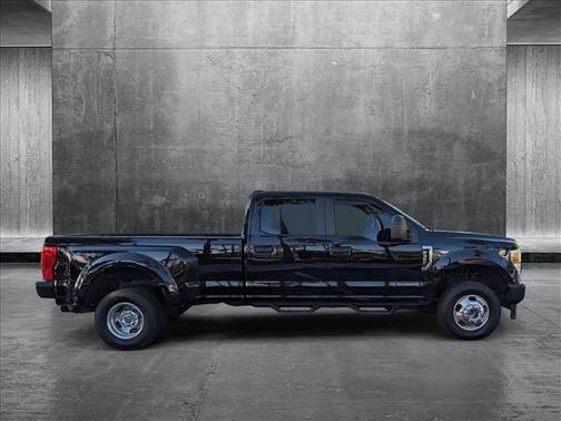 2022 Ford F-350 XL