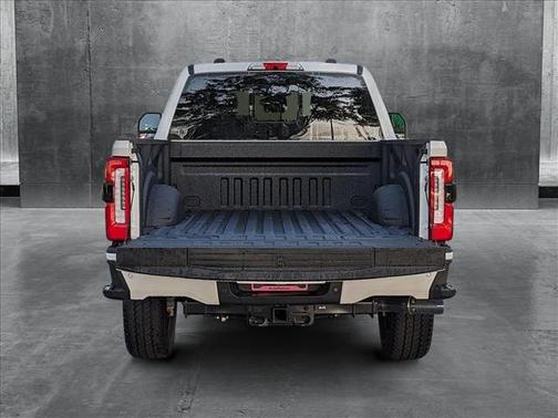 2025 Ford F-250 Platinum