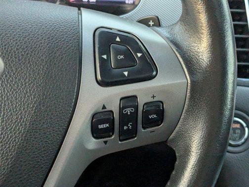 White Platinum Metallic Tri-Coat 2014 Ford Taurus SHO