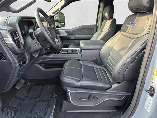 Glacier Gray Metallic Tri-Coat 2027 Ford F-350 Platinum
