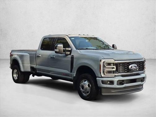 Glacier Gray Metallic Tri-Coat 2027 Ford F-350 Platinum