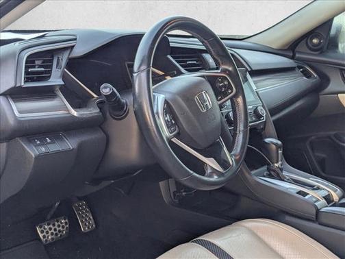 2019 Honda Civic Touring