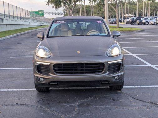 2016 Porsche Cayenne AWD 4dr