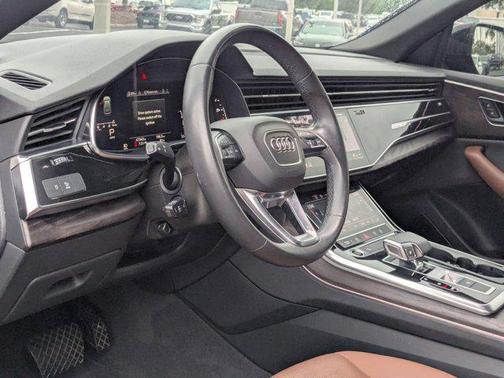 Orca Black Metallic 2021 Audi Q8 55 Premium Plus