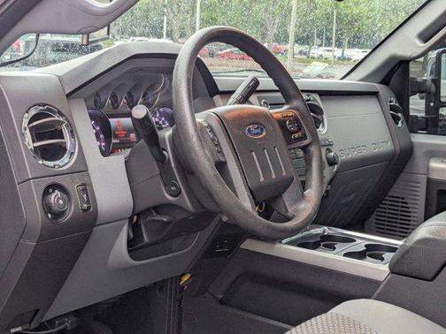 Magnetic Metallic 2016 Ford F-250 XLT