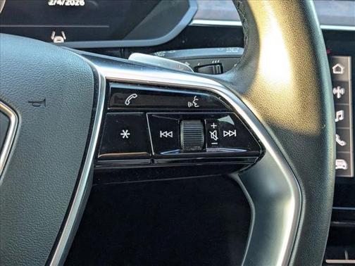 2022 Audi e-tron Premium