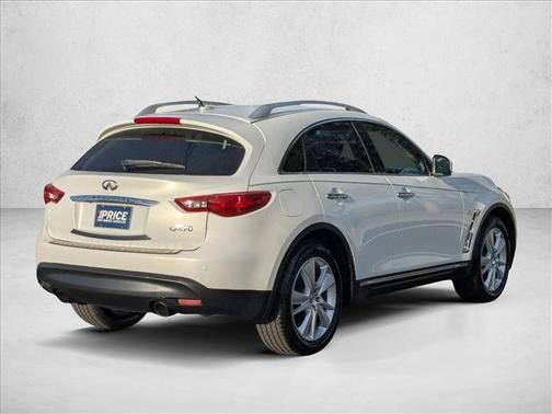 2015 INFINITI QX70 Base