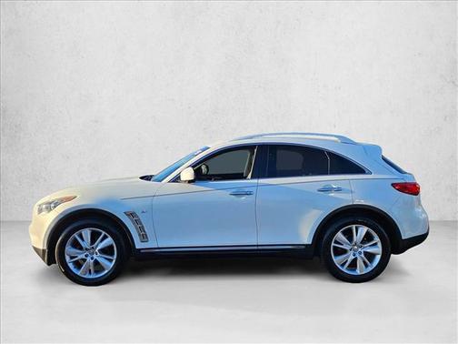 2015 INFINITI QX70 Base