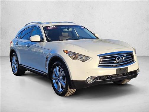 2015 INFINITI QX70 Base