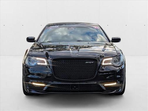 2023 Chrysler 300 C