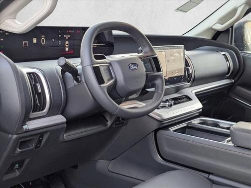 2025 Ford Expedition Max Active 4x2