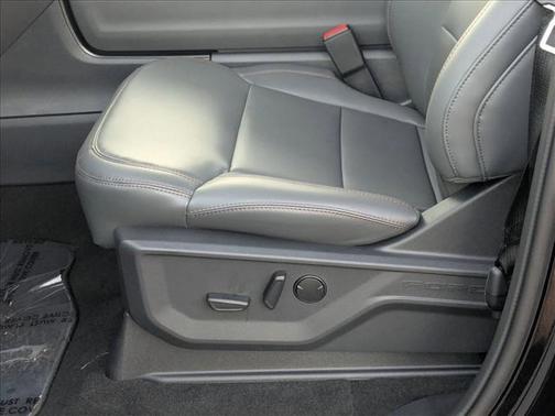 2025 Ford Expedition Max Active 4x2