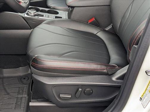 2025 Ford Escape ST-Line Elite