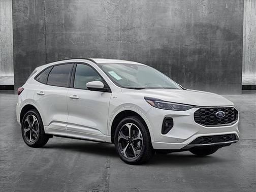2025 Ford Escape ST-Line Elite